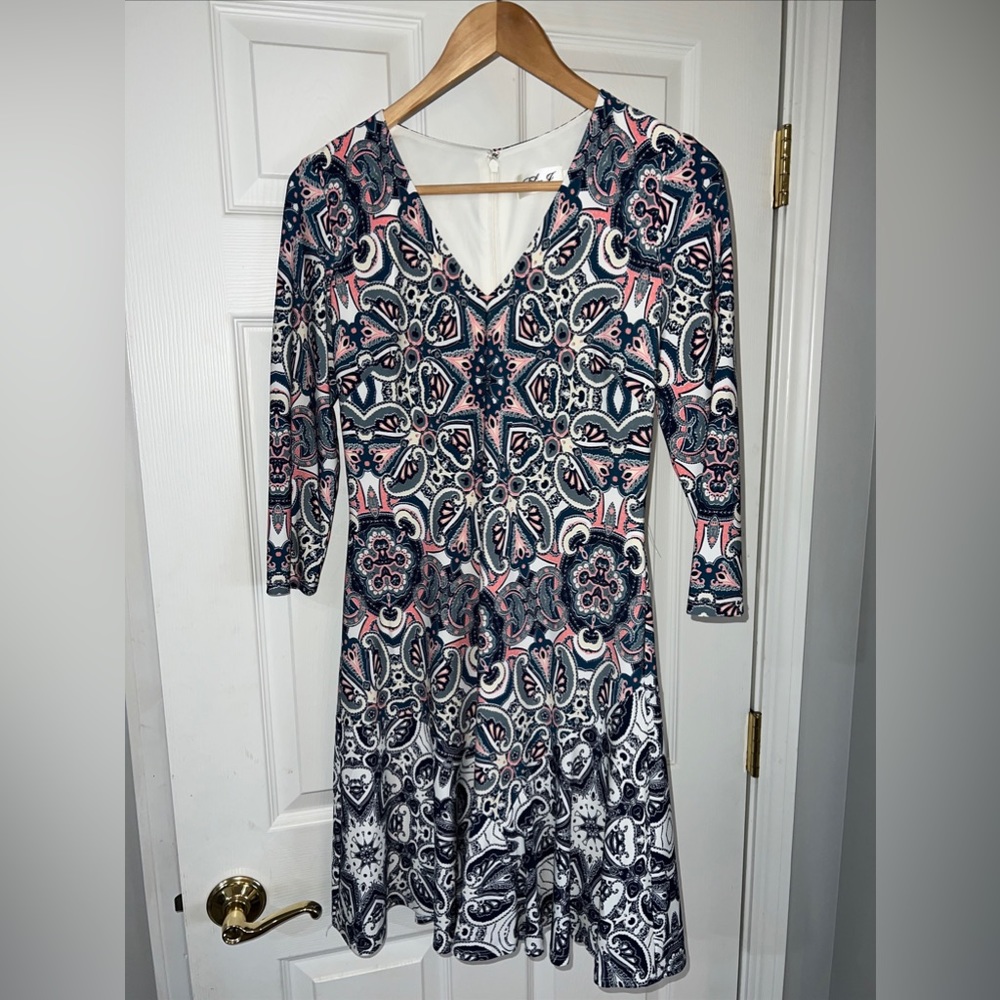 Eliza J Dress Womens size 2 Blue Pink Paisley Print 3/4 Sleeve Fit&flare Sheath